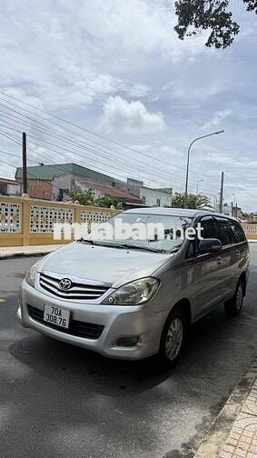 Toyota Innova 2009 G - 120000 km