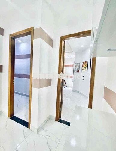 CHO THUÊ 2PN- 2 GÁC ĐƯỜNG NGUYỄN ĐÌNH CHIỂU PHÚ NHUẬN