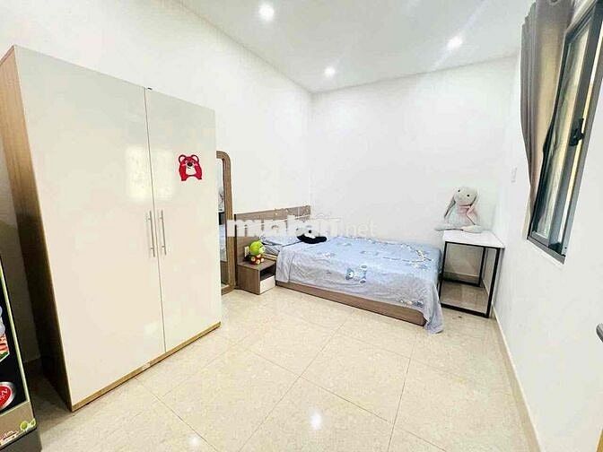 Phòng Studio Cửa Sổ Full Nội Thất Giá Rẻ Gần ĐH NTT Quận 4