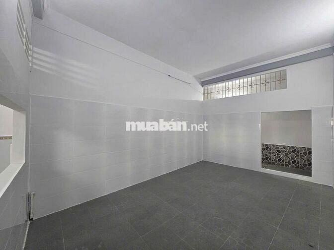 Mặt bằng trệt 2 lầu trống suốt đường 30-4 chỉ 25 triệu