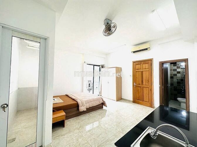 STUDIO BAN CÔNG FULL NT NGAY NGÃ TƯ PHÚ NHUẬN, SÂN BAY AN NINH TIỆN NG
