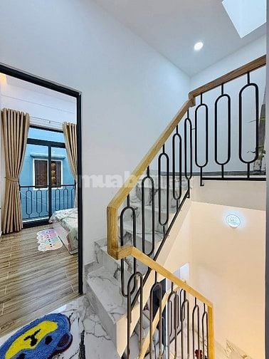  Căn nhà đẹp 52.8m2 ngay Dương Quảng Hàm, GV giá 3.2 Tỷ. SHR, hẻm 5m  