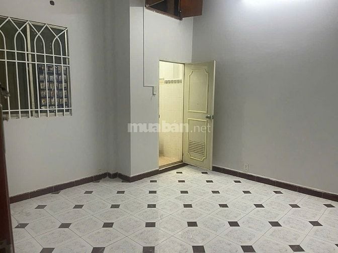 Chính chủ cho thuê nhà nguyên căn tại Bàn Cờ, Quận 3 – hẻm xe hơi