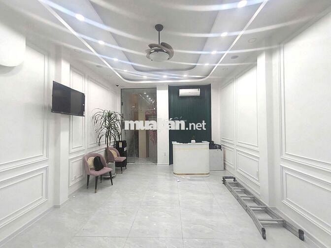 Cho Thuê Nhà Đường Trần Khắc Chân, Quận 1 ( Có Thang Máy - Tầng Suốt )