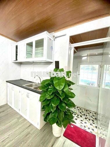 Bán căn tập thể phố Nguyễn Chính 3 ngủ đẹp ở ngay 80m tầng 2 giá nhỉnh