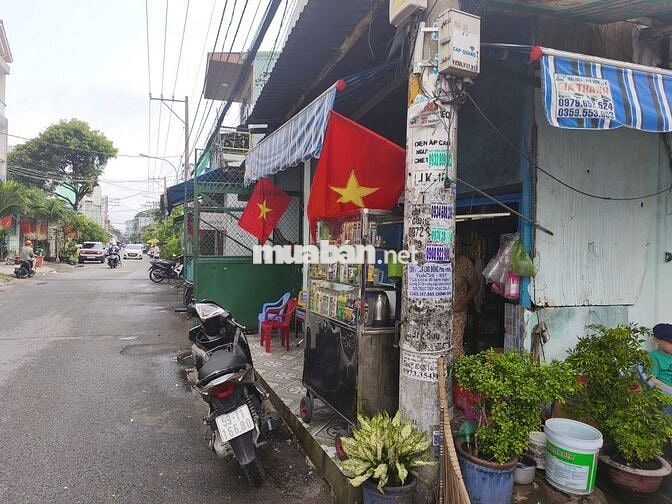 Phòng trọ 14 m2, có gác lửng đường liên khu 1-6, Bình Trị Đông