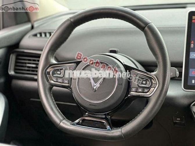 VinFast VF8 Eco 2v