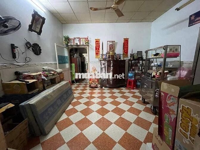 Cần bán nhà cấp 4 Tôn Đản, quận 4. DT 149m, sổ hồng. Giá bán 9,5tỷ(TL)