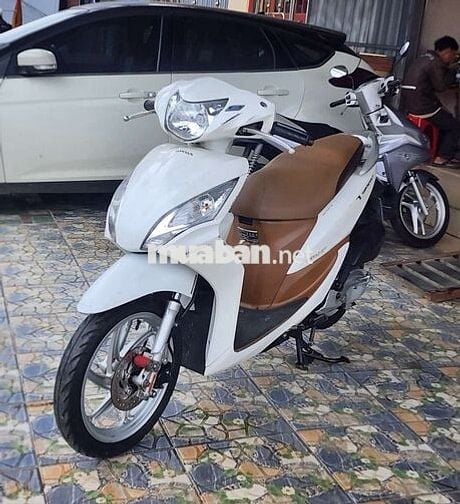 Honda Vision 2013 máy ngon xe sạch sẽ.