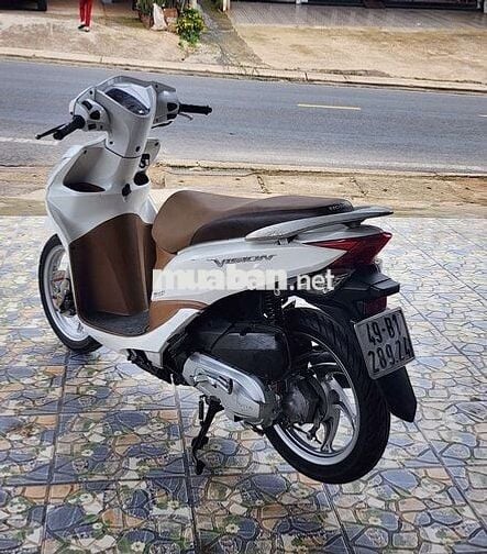 Honda Vision 2013 máy ngon xe sạch sẽ.