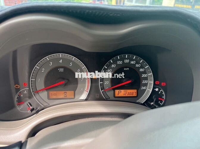 Toyota Corolla Altis 2010 1.8G AT - 124000 km