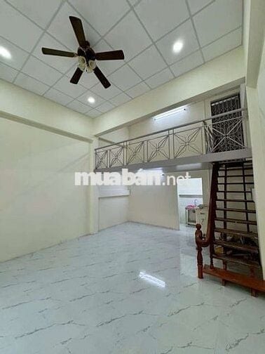 Nhà cho thuê  hẽm xe hơi đường Bùi Văn Ba