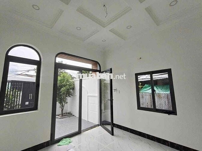NHÀ cấp 4 đẹp rẻ. Thuộc phường LONG CHÂU (phường 2 củ) cách bờ kè Hoàn