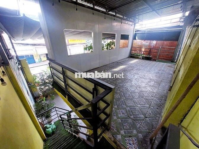 cho thuê mặt bằng kinh doanh mặt tiền sầm uất, ngang 7,6m, dt 220m²