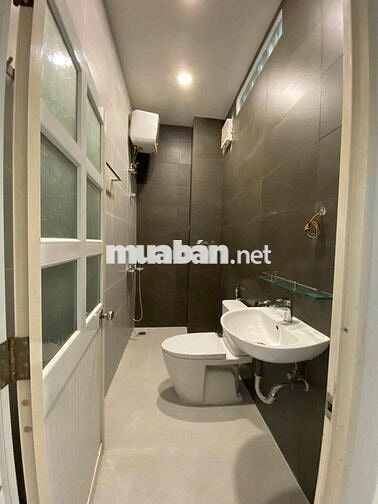 Cho thuê nhà đẹp đường Đặng Thuỳ Trâm, p13, Bình Thạnh. Giá 25tr/th TL