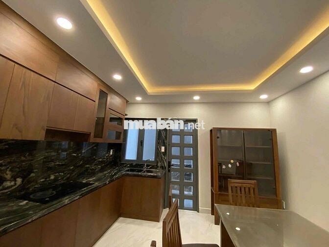 Cho thuê nhà đẹp đường Đặng Thuỳ Trâm, p13, Bình Thạnh. Giá 25tr/th TL