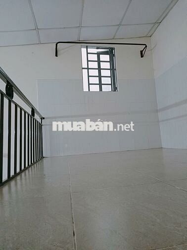 Phòng trọ trống sạch sẽ ở ngay có gác 20m2 đường 12 Tam Bình Thủ Đức