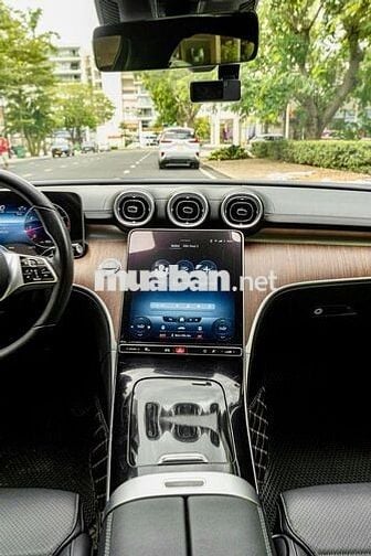 C200 Avantgarde Plus 2021 - sang trọng hiện đại