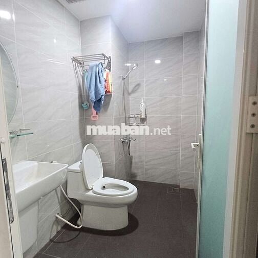 CHÍNH CHỦ CHO THUÊ NHÀ MỚI 1PN TÁCH BẾP , BAN CÔNG 60M2 GẦN UEF, GTVT