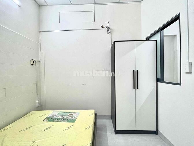 🏡CHO THUÊ 2Phòng Ngủ mớii xây, ở được 4ng4xe ngay CMT8, Q1,Q3