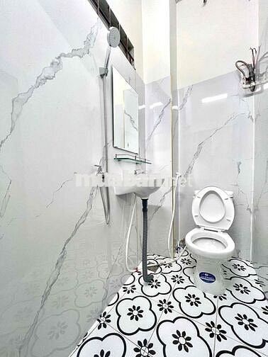 🏡CHO THUÊ 2Phòng Ngủ mớii xây, ở được 4ng4xe ngay CMT8, Q1,Q3