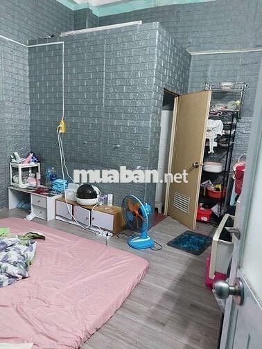 Phòng trọ diện tích 20m2 ,đường bàu cát ,quận tân bình