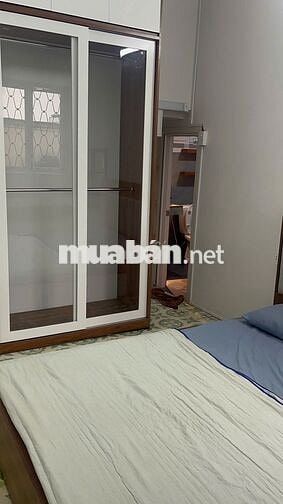 CHO THUÊ NHÀ QUẬN 1, BÙI VIỆN, 1 TRỆT+2 LẦU, NỞ HẬU