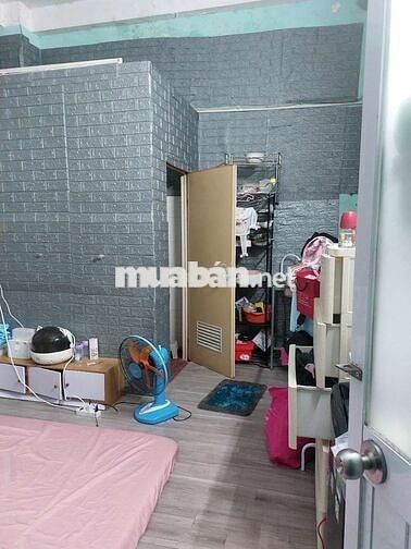 Phòng trọ diện tích 20m2 ,đường bàu cát ,quận tân bình