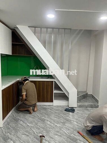 CHO THUÊ NHÀ QUẬN 1, BÙI VIỆN, 1 TRỆT+2 LẦU, NỞ HẬU