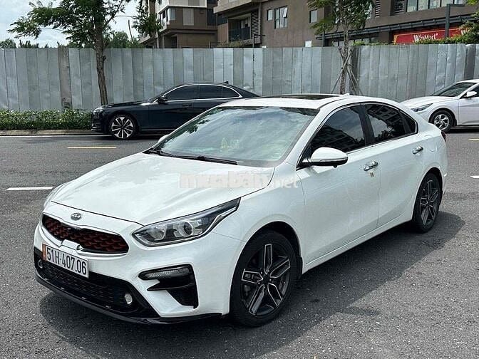 Kia Cerato 1.6 AT Luxury 2020 - 63000 km