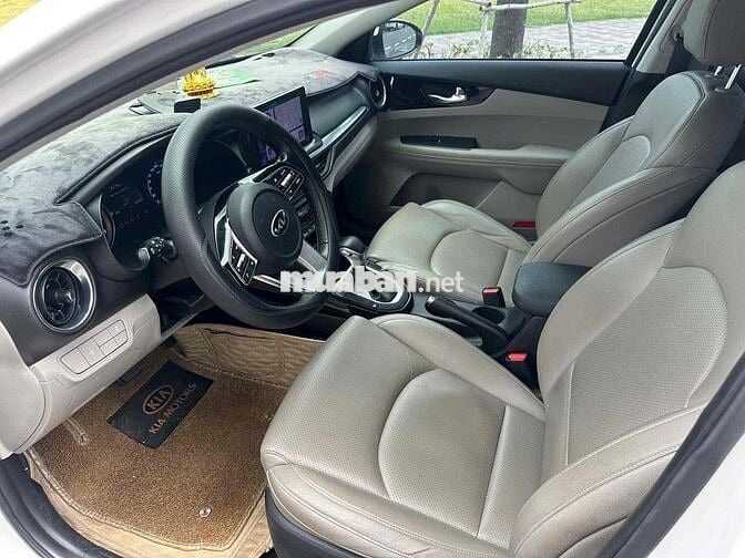 Kia Cerato 1.6 AT Luxury 2020 - 63000 km