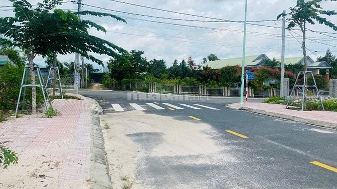 Bán Đất 6x37(224m2) Đoàn Thị Điểm Tân An LaGi Giá Ngộp