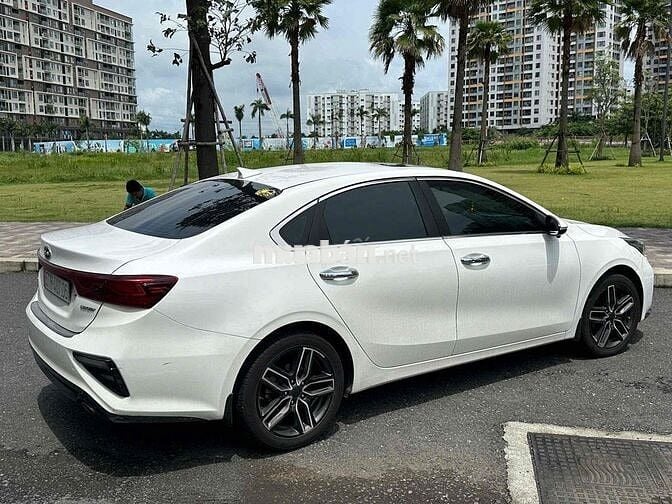 Kia Cerato 1.6 AT Luxury 2020 - 63000 km