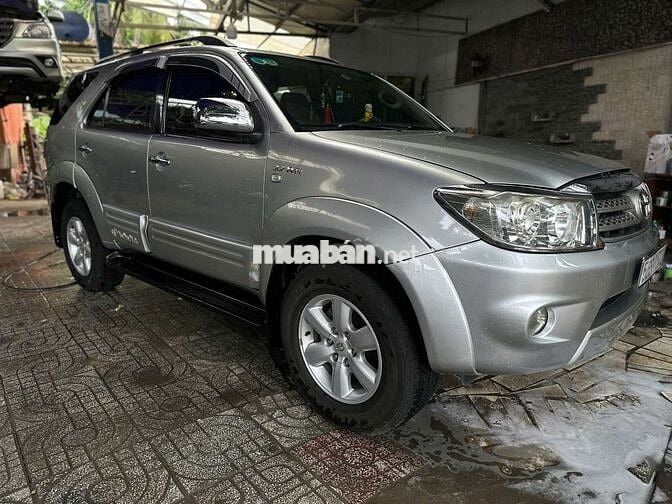 Toyota tuner 2010 AT xe zin 1 chủ.