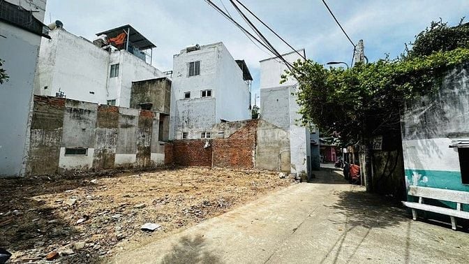BÁN LÔ ĐẤT HẺM ĐƯỜNG MAI XUÂN THƯỞNG GẦN BIỂN , TP NHA TRANG  GIÁ 3,1 