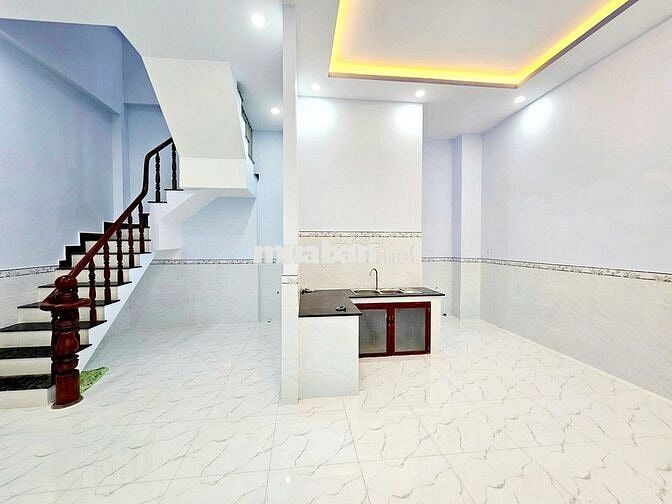 Nhà 2 Lầu Có Sân Thượng Đường Nguyễn Văn Quá 12.8tr/th