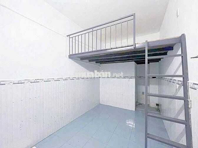 PHÒNG CÓ GÁC CAO SẴN MÁY LẠNH MỚI NGAY GẦN NHÀ THỜ PHAOLO, AEON