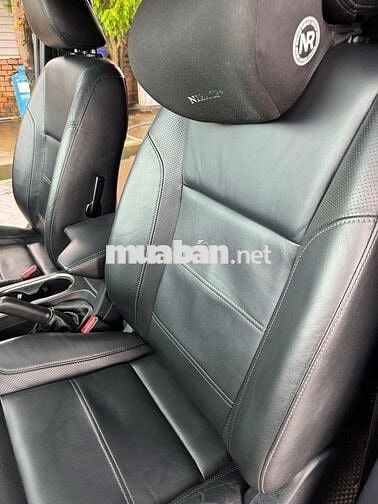 Bán Ford Everest 2019 Titanium 2 cầu AT 4WD Vàng