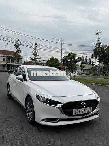 Mazda 3 2023 1.5L Luxury - 43000 km