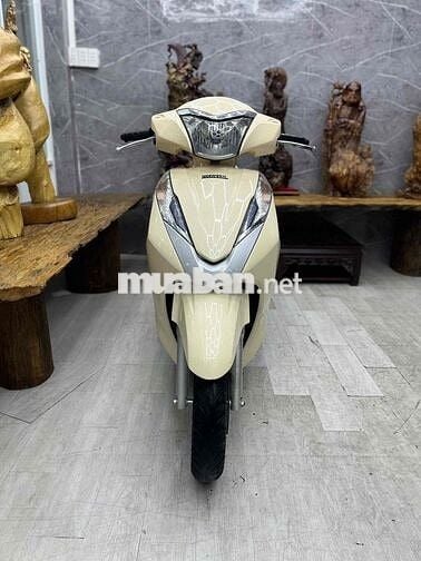 👉Honda Lead chính chủ bstp máy móc zin êm