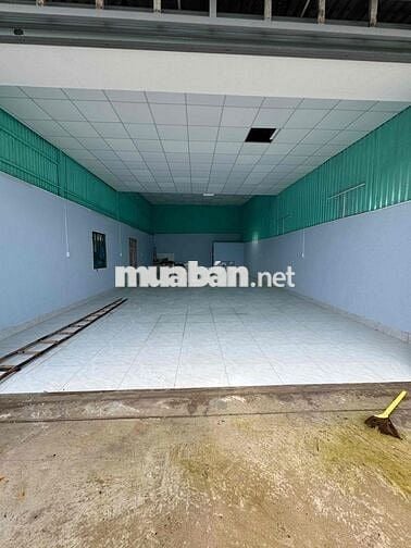 cần bán kho xưởng mặt tiền đường nội bộ . DT 7x25 . đường nhựa 8m