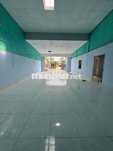 cần bán kho xưởng mặt tiền đường nội bộ . DT 7x25 . đường nhựa 8m
