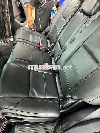 Bán Ford Everest 2019 Titanium 2 cầu AT 4WD Vàng