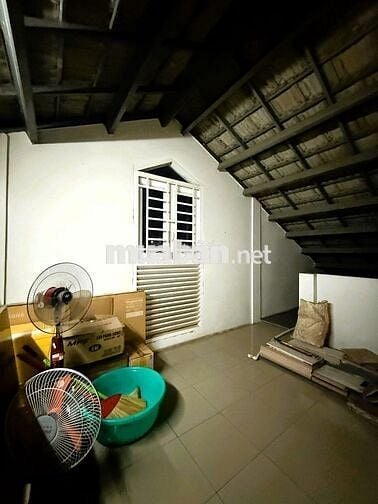 Nhà 93m2 hẻm xe hơi đường số 9 phường Linh Tây 4 phòng ngủ gần chợ