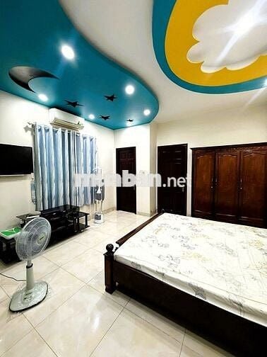 Nhà 93m2 hẻm xe hơi đường số 9 phường Linh Tây 4 phòng ngủ gần chợ