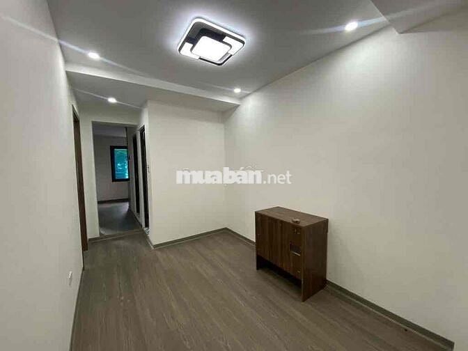 NHÀ TẬP THỂ TẦNG 2 SIÊU HIẾM - Ô TÔ ĐỖ CHÂN CẦU THANH