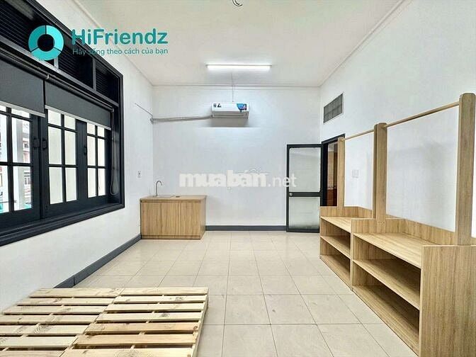 Trống phòng cửa sổ bancol 35m2 sát cầu Nguyễn Văn Cừ Q5 gần Đại Học SP