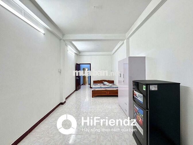 Trống phòng bancol 35m2 Cách 350m đi bộ đến Đại học Sài Gòn Quận 5