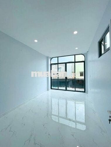 NHÀ HOÀNG DIỆU Q4- HẺM OTÔ - 34m2 - 3 LẦU ĐÚC KO QH- GIÁ 6 TỶ NHỈNH