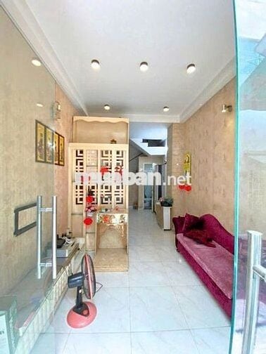 ♦️Đối diện trường Võ Văn Tần - 4 Tầng♦️♦️Gần chợ Bình Tây